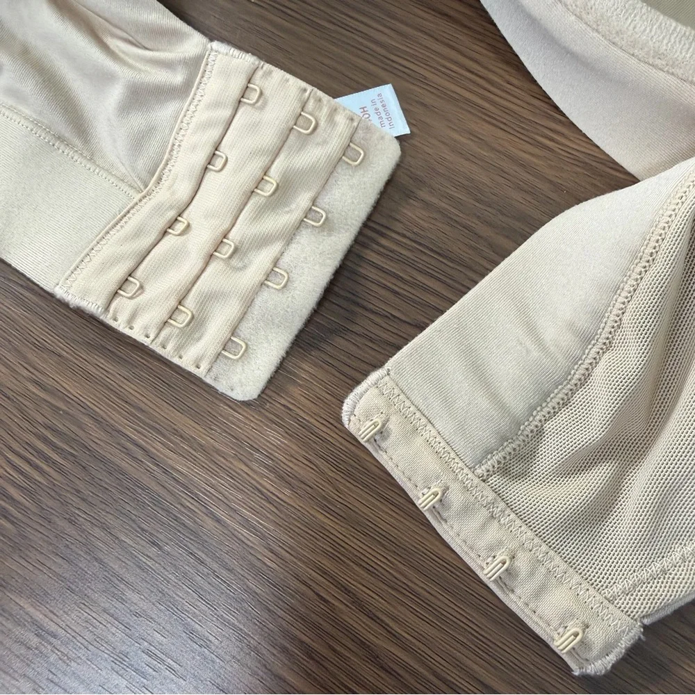 Cacique Light Beige Lightly‎ Lined Comfort Bra Sz 40H